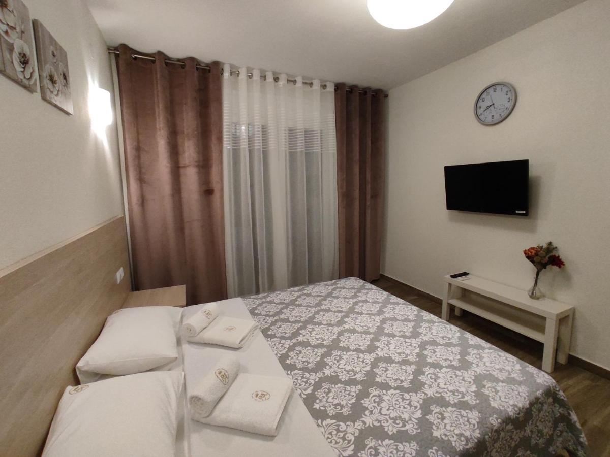Royals Apartments Nikiti  Esterno foto