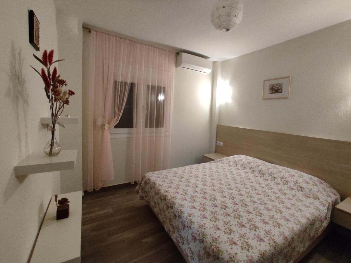 Royals Apartments Nikiti  Esterno foto
